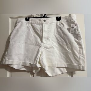 Old Navy Women’s Plus White Jean Shorts High Rise Sz 20